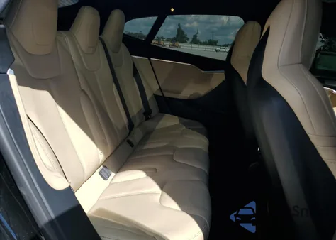 2015 Tesla Model S from USA, damaged, VIN 5YJSA1E23FF115952